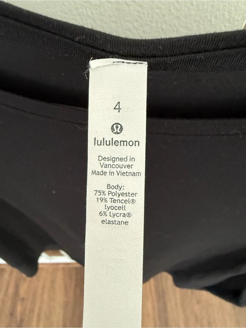 Lululemon Black Long Sleeve Athletic Lifted Relaxed Shirt Size Small 4 Medium